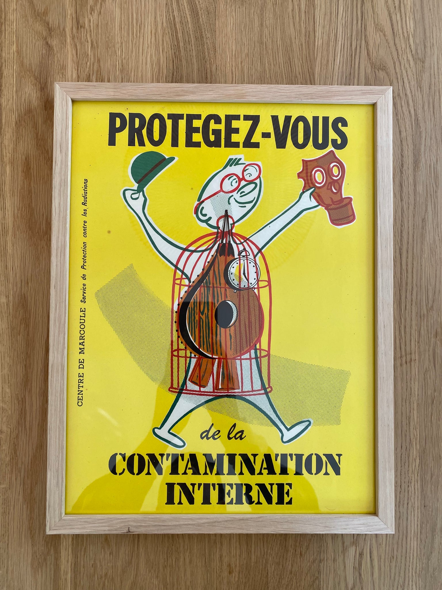 Découvrez les affiches de la campagne de l'AIEA en 1964 pour une information complète sur les risques de la radioactivité. Mesure, protection, urgence : toutes les clés pour une prévention efficace.
