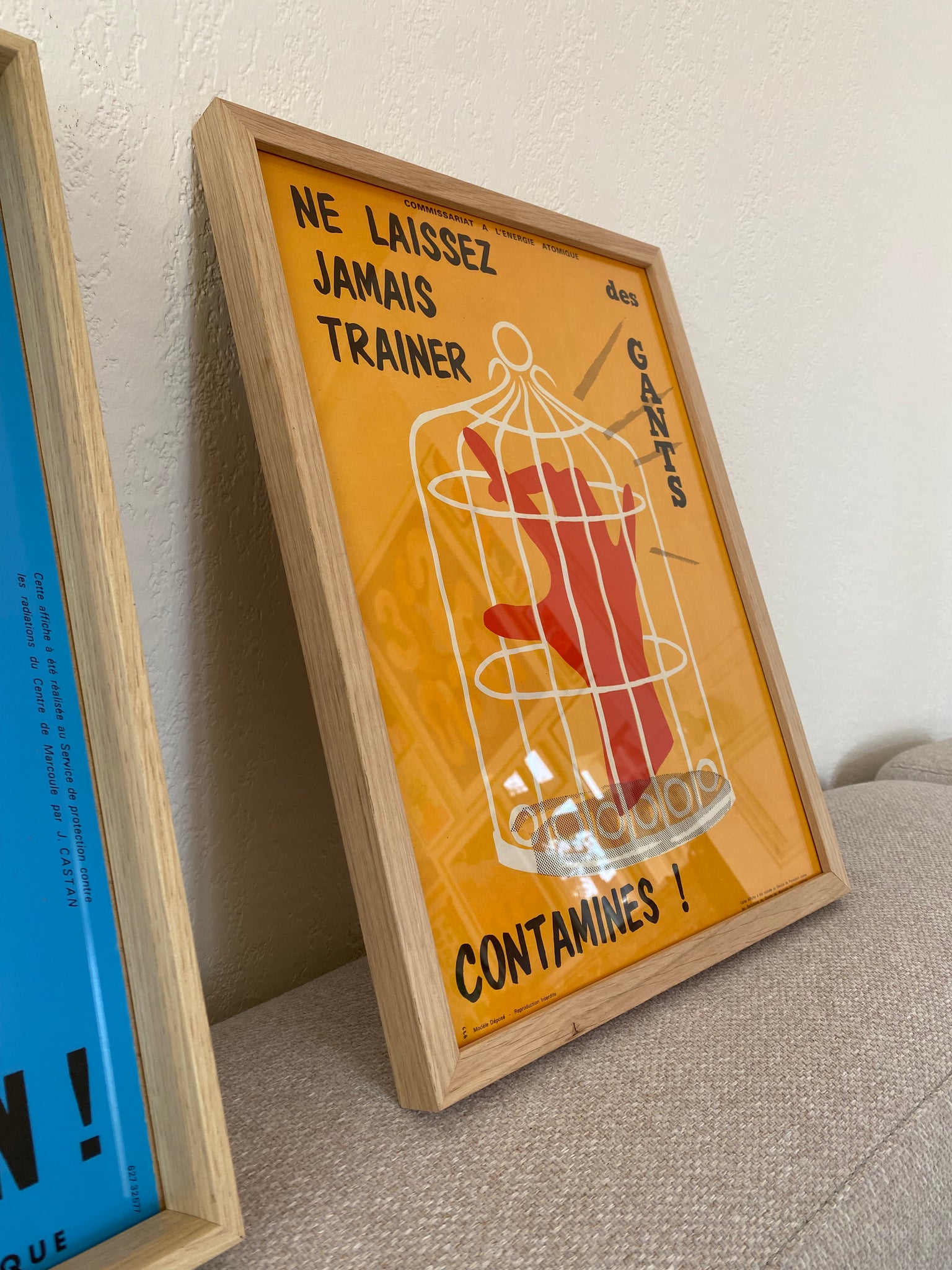 Découvrez les affiches de la campagne de 1964 de l'AIEA pour sensibiliser sur les risques de la radiation et les mesures de protection à prendre. Sources de radiation, effets sur la santé, précautions, tout y est..